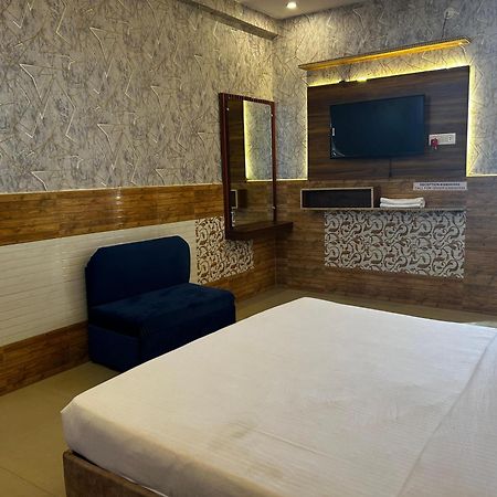 Hotels7Apple Mahoba Екстер'єр фото