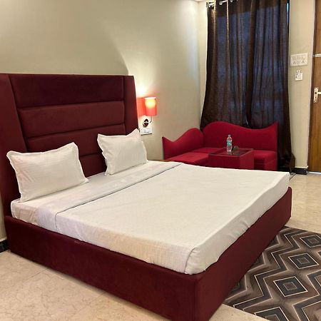 Hotels7Apple Mahoba Екстер'єр фото