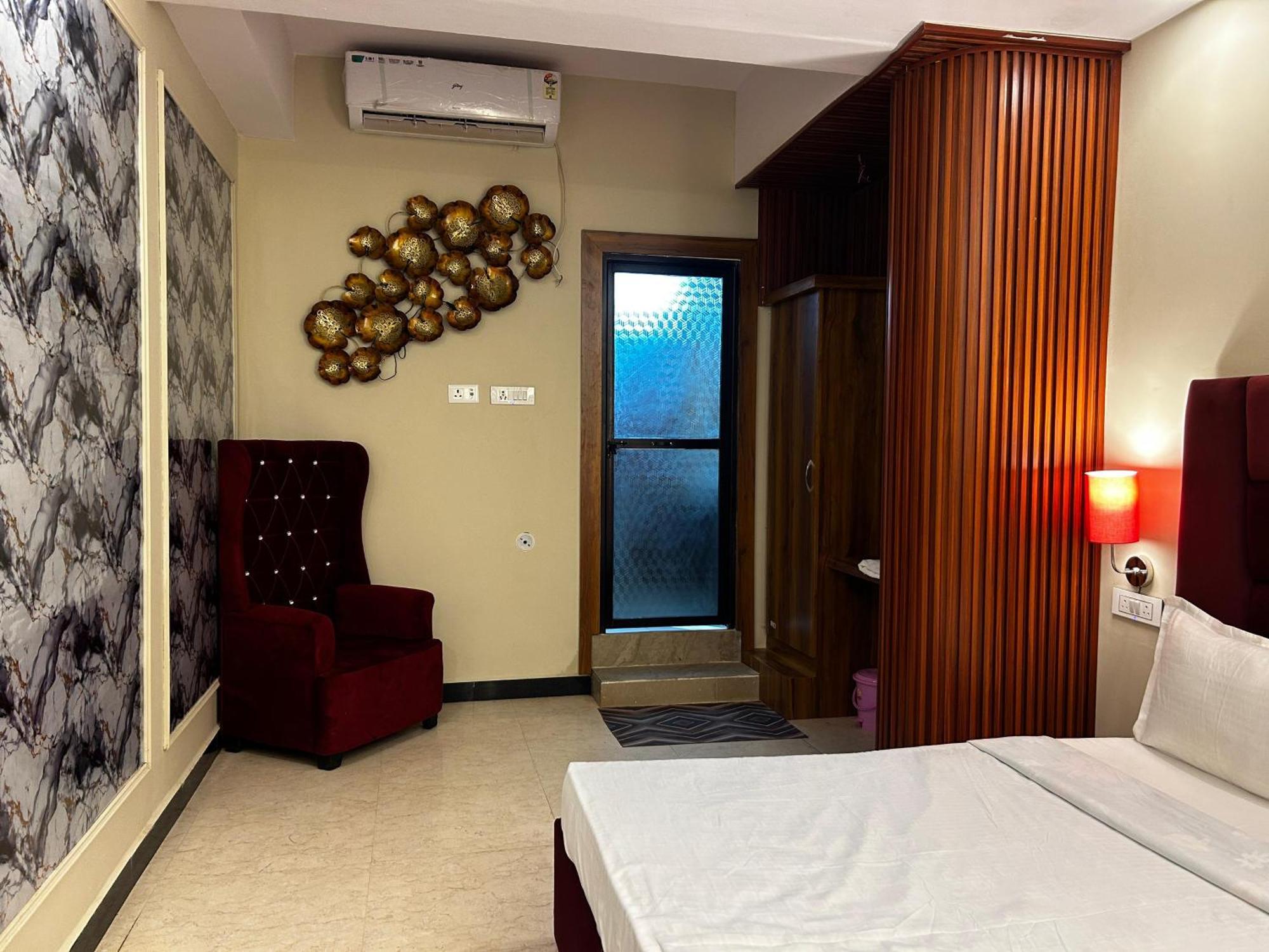 Hotels7Apple Mahoba Екстер'єр фото
